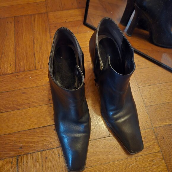 Nine West leather booties 7.5 Hp🔥🔥💓🔥 - Picture 6 of 7